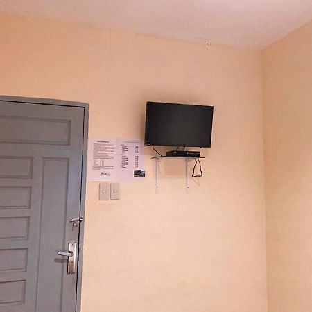 Penginapan Steady Mitra Reddoorz 先达 外观 照片